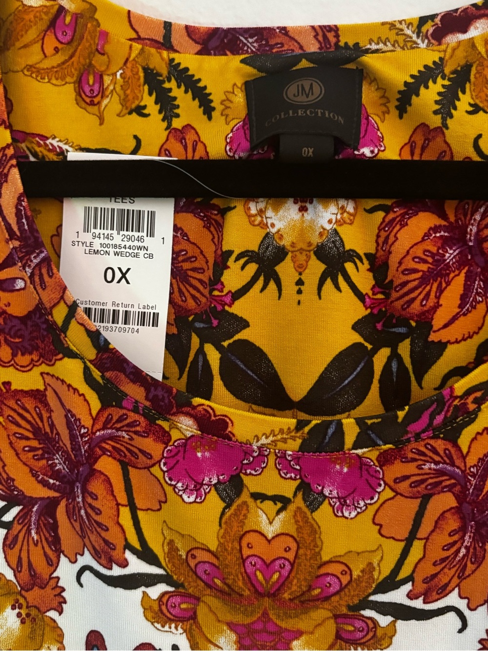 OX NWT - JM Collection Mustard Floral Scoop Neck Short Sleeve Top - Picture 3 of 4